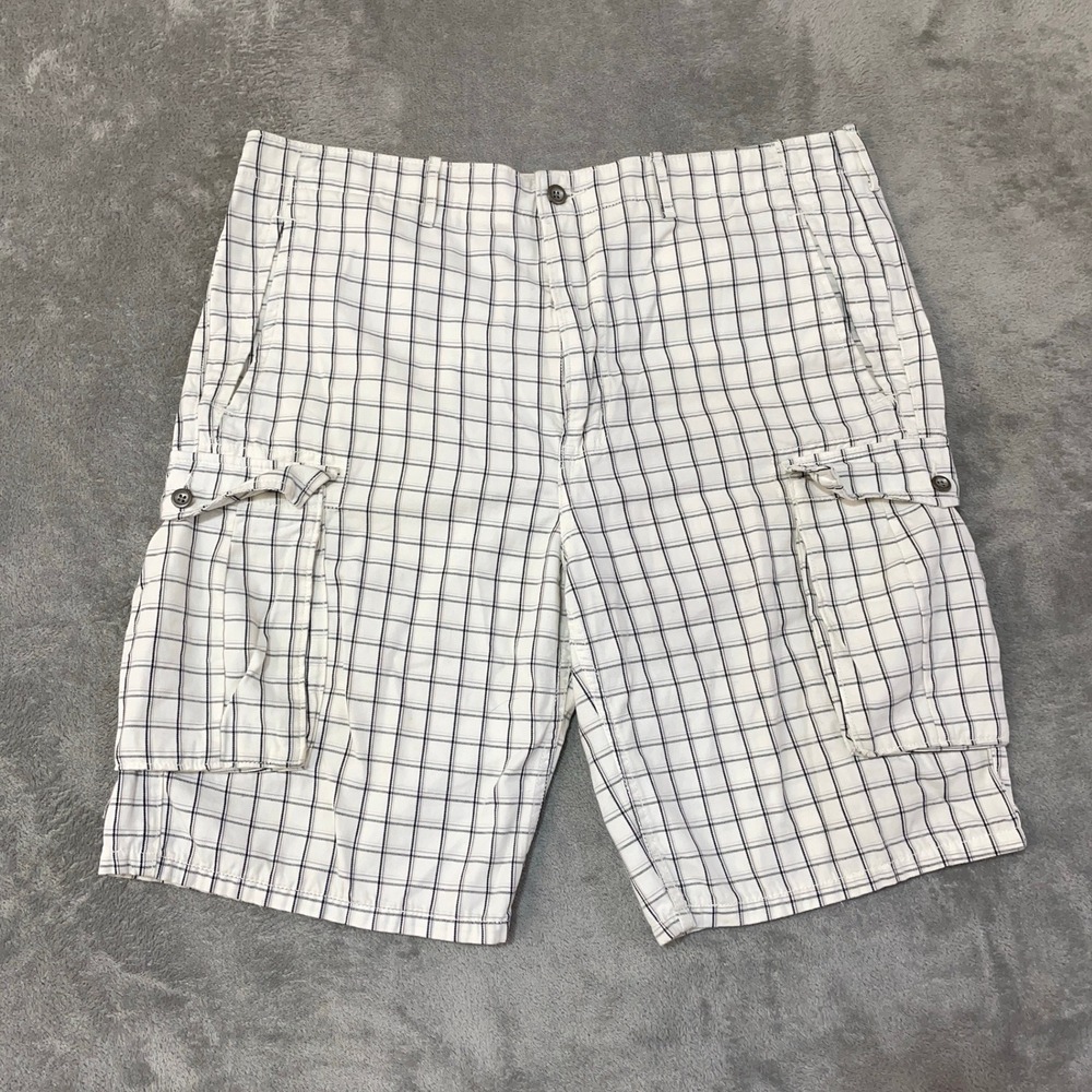 Leviห Men's W40 White Blue Plaid Cargo Shorts Cotton